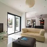 Dom wakacyjny L'oustaloun By Interhome Saint Aygulf