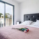 L'oustaloun By Interhome * Saint Aygulf
