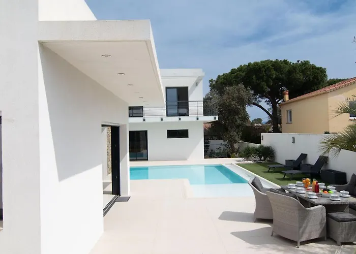 L'oustaloun By Interhome
