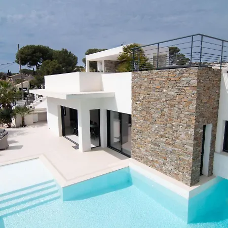 L'oustaloun By Interhome Saint Aygulf