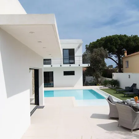 L'oustaloun By Interhome