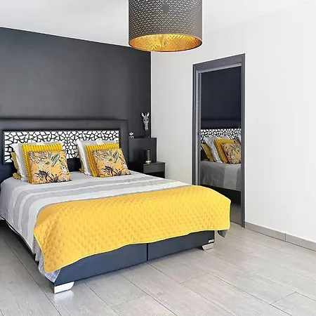 L'oustaloun By Interhome * Saint Aygulf