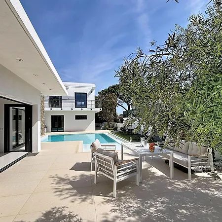 L'oustaloun By Interhome Tatil Evi *