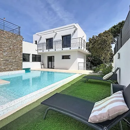 L'oustaloun By Interhome * Saint Aygulf