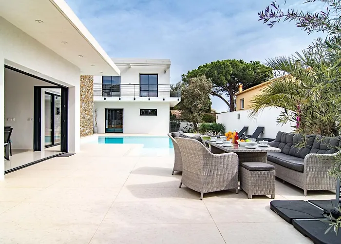 L'oustaloun By Interhome * Saint Aygulf